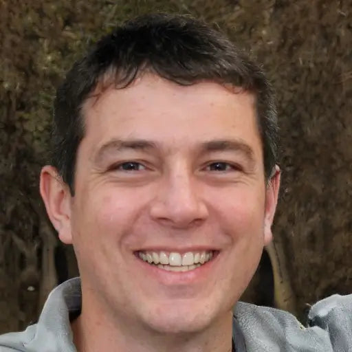 <em>Carlos M.</em>